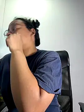 angela angels  online show from October 2025 04:01:02 AM