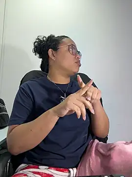 angela angels  online show from October 2025 02:41:01 AM