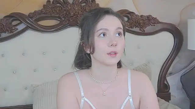 Snapshot of IreneRaye chatting on February 2025 02:45:01 PM IreneRaye online show from February 2025 02:45:01 PM