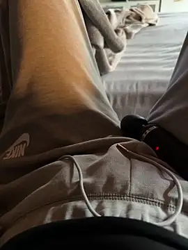 Ana-05 online show from October 2025 10:04:01 AM