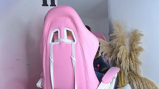 Snapshot of carolayrosse chatting on October 2025 07:47:01 PM carolayrosse online show from October 2025 07:47:01 PM