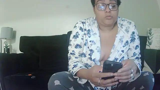 vanilla chocolate23 online show from October 2025 06:46:02 AM