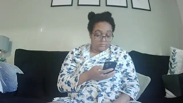 vanilla chocolate23 online show from October 2025 08:11:01 AM