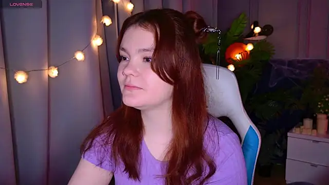 Snapshot of EnnySunrise chatting on November 2025 06:54:02 PM EnnySunrise online show from November 2025 06:54:02 PM