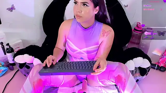 IamSteph13 online show from January 2025 03:16:02 AM