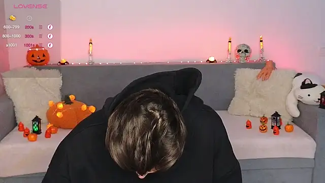 denlover1 online show from October 2025 07:40:02 AM