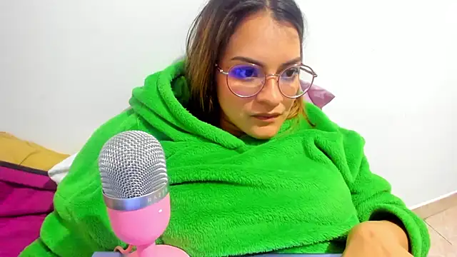 Angie Pirss online show from February 2025 05:51:02 AM