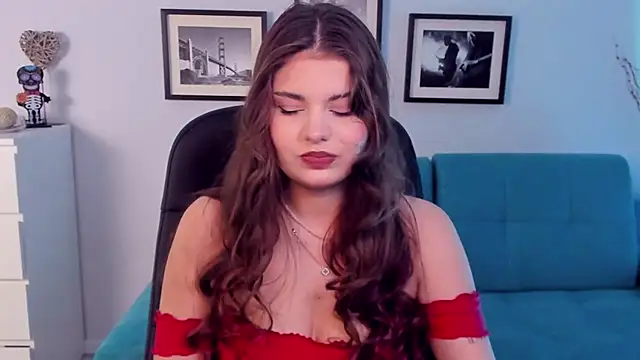 AdeliaKiss online show from December 2024 04:34:01 PM