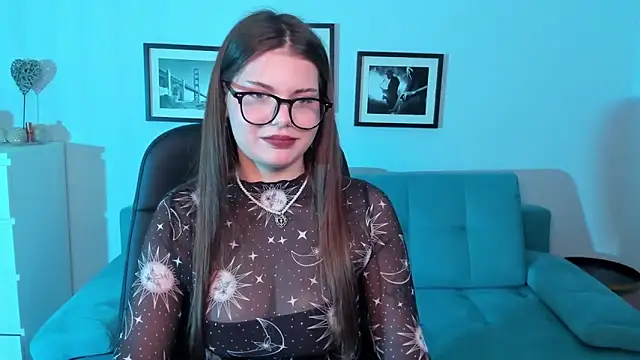 AdeliaKiss online show from January 2025 05:11:01 PM