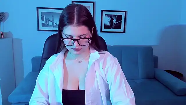 AdeliaKiss online show from February 2025 05:59:01 PM