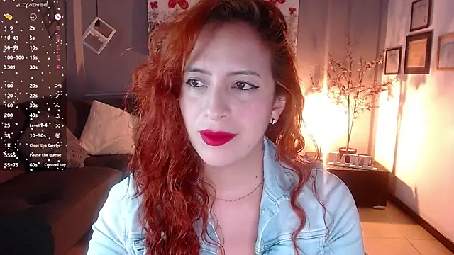 Snapshot of sahra_taylor_ chatting on March 2025 02:01:02 PM sahra taylor online show from March 2025 02:01:02 PM