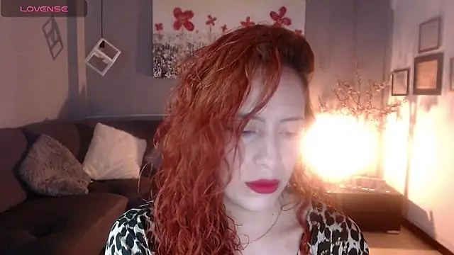 Snapshot of sahra_taylor_ chatting on March 2025 02:33:02 PM sahra taylor online show from March 2025 02:33:02 PM