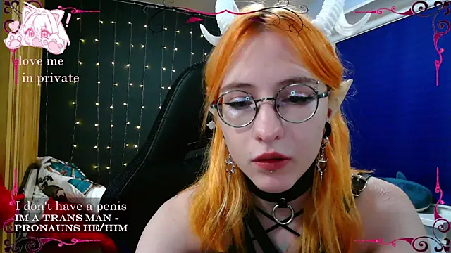 Snapshot of Honelin chatting on February 2025 08:37:01 PM Honelin online show from February 2025 08:37:01 PM