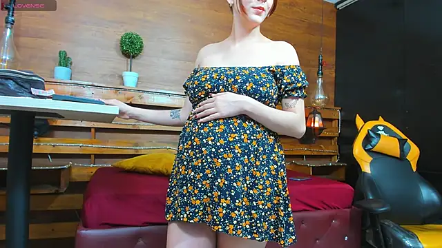 Snapshot of sweet_thalia_ chatting on January 2025 07:27:01 PM sweet thalia online show from January 2025 07:27:01 PM