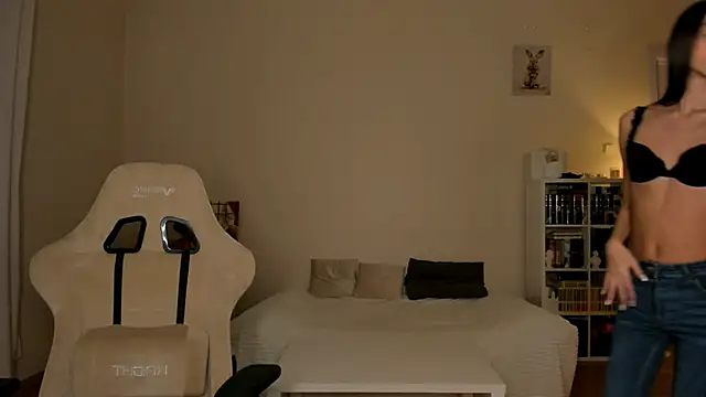 Snapshot of your_emily_ chatting on February 2026 08:57:02 PM your emily online show from February 2026 08:57:02 PM