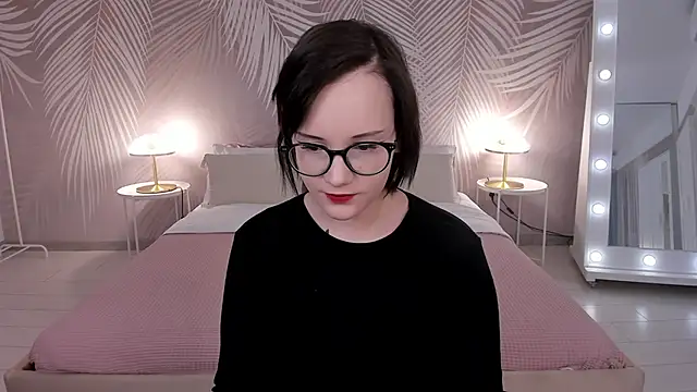 StellaGloww online show from March 2025 05:11:02 AM