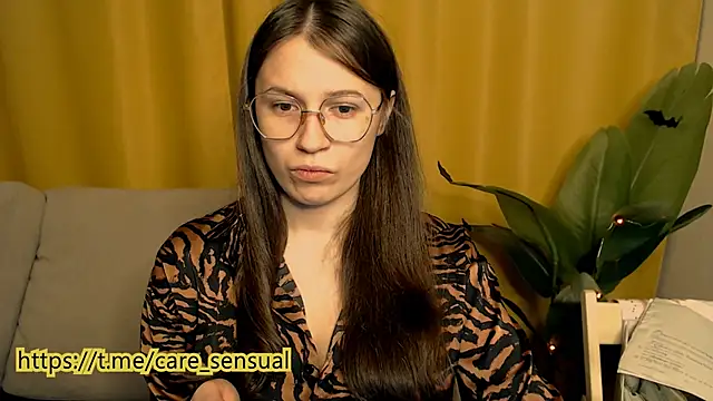 Snapshot of M_Sensual chatting on December 2024 03:43:01 PM M Sensual online show from December 2024 03:43:01 PM