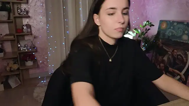 Snapshot of AuroraAksnesss chatting on December 2024 11:33:01 AM AuroraAksnesss online show from December 2024 11:33:01 AM