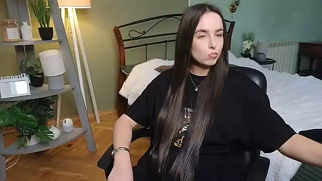 Snapshot of AuroraAksnesss chatting on February 2025 10:44:02 AM AuroraAksnesss online show from February 2025 10:44:02 AM