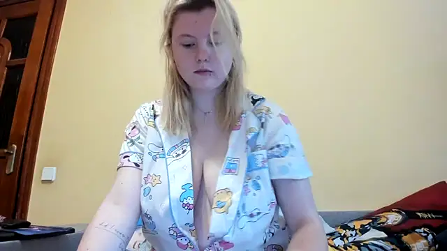 LillyDepp online show from November 2025 12:05:02 PM