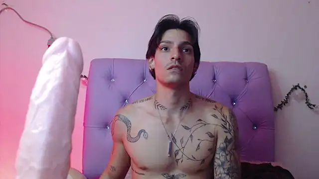 Apolo Hidalgo01 online show from January 2025 05:21:02 PM