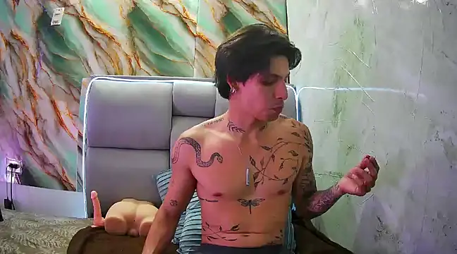 Apolo Hidalgo01 online show from February 2025 04:33:02 PM