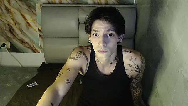 Apolo Hidalgo01 online show from October 2025 10:31:01 PM