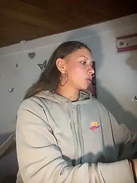 Andi9  online show from December 2024 02:34:02 AM