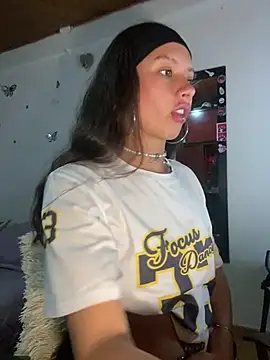 Andi9  online show from December 2024 02:43:02 AM