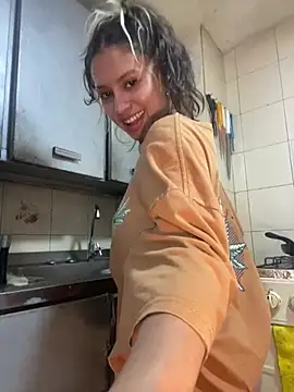 Andi9  online show from January 2025 03:41:02 AM