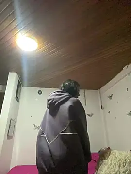 Andi9  online show from February 2025 02:37:01 AM