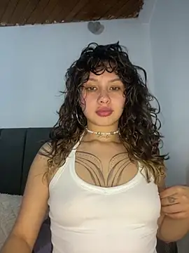 Andi9  online show from October 2025 11:12:02 PM