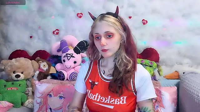 Snapshot of _Devill_Baby chatting on April 2026 06:36:02 PM Devill Baby online show from April 2026 06:36:02 PM