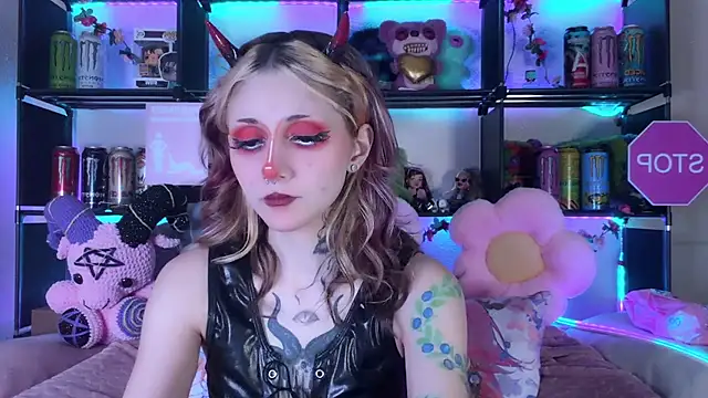 Snapshot of _Devill_Baby chatting on May 2026 07:42:02 PM Devill Baby online show from May 2026 07:42:02 PM