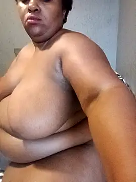 Snapshot of HotBootyBabe90 chatting on April 2026 02:55:02 PM HotBootyBabe90 online show from April 2026 02:55:02 PM