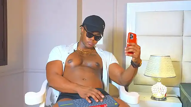 Snapshot of AdonisKnight chatting on December 2024 02:04:01 AM AdonisKnight online show from December 2024 02:04:01 AM