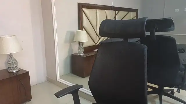 Snapshot of AdonisKnight chatting on December 2024 04:54:01 PM AdonisKnight online show from December 2024 04:54:01 PM