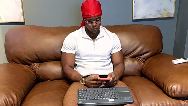 Snapshot of AdonisKnight chatting on January 2025 11:56:02 AM AdonisKnight online show from January 2025 11:56:02 AM