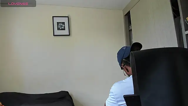 Snapshot of AdonisKnight chatting on September 2025 03:34:02 PM AdonisKnight online show from September 2025 03:34:02 PM