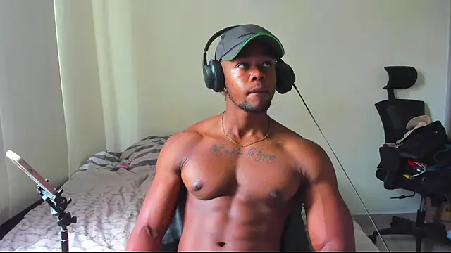 Snapshot of AdonisKnight chatting on September 2025 05:07:01 PM AdonisKnight online show from September 2025 05:07:01 PM