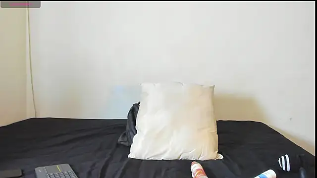 Snapshot of AdonisKnight chatting on November 2025 09:06:02 PM AdonisKnight online show from November 2025 09:06:02 PM