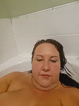 Bekahblows online show from February 2025 07:07:01 PM