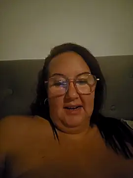 Bekahblows online show from October 2025 08:50:01 PM