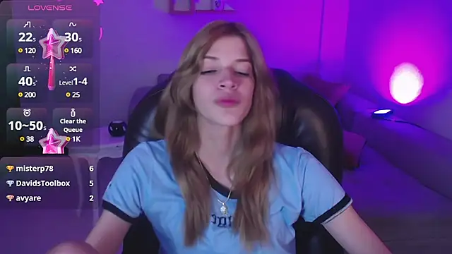 Snapshot of Nora_Vennucci chatting on January 2025 11:02:01 PM Nora Vennucci online show from January 2025 11:02:01 PM