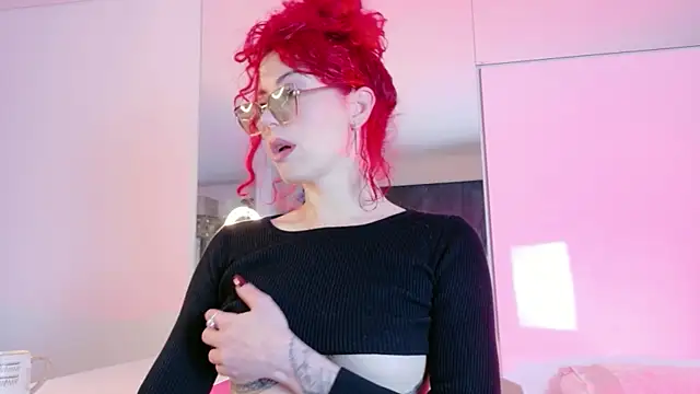 Snapshot of Borbala_Iggy chatting on October 2025 07:47:01 PM Borbala Iggy online show from October 2025 07:47:01 PM