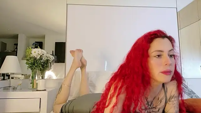 Snapshot of Borbala_Iggy chatting on November 2025 12:27:01 AM Borbala Iggy online show from November 2025 12:27:01 AM