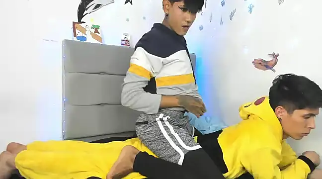 andrew uwu  online show from December 2024 01:06:02 AM