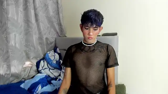 andrew uwu  online show from December 2025 09:54:01 PM