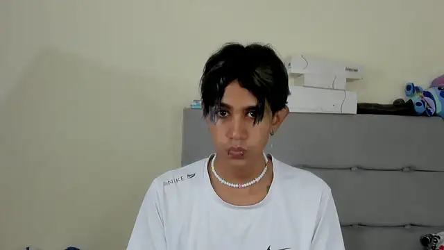 Snapshot of andrew_uwu_ chatting on July 2026 01:34:01 AM andrew uwu online show from July 2026 01:34:01 AM