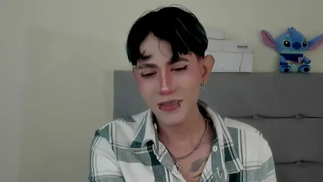 Snapshot of andrew_uwu_ chatting on July 2026 06:32:02 PM andrew uwu online show from July 2026 06:32:02 PM